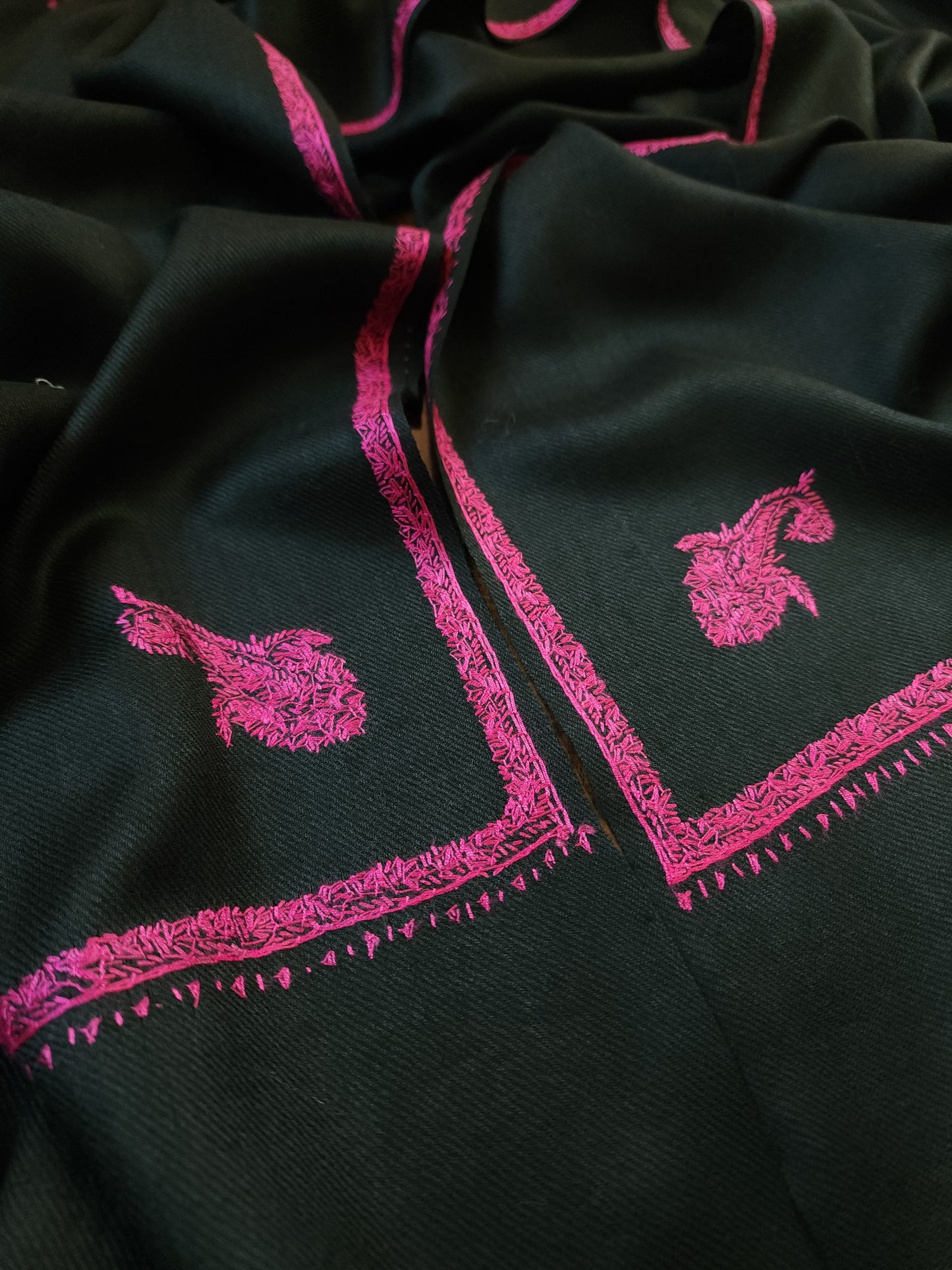 Kashmiri Needlework Shawl - Black Pink